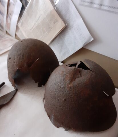 Каски ВОВ, найденные в Карелии